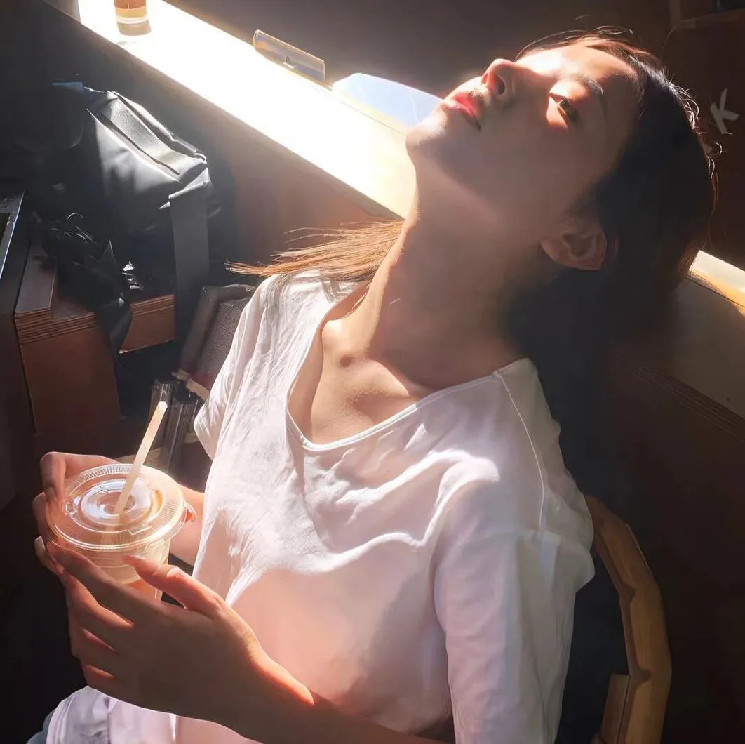 白色的马赛女人